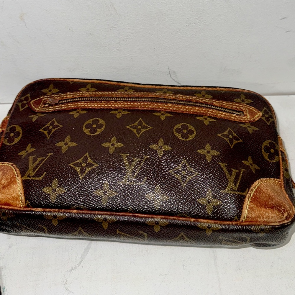 Auth Louis Vuitton wristlet clutch - Picture 6 of 11